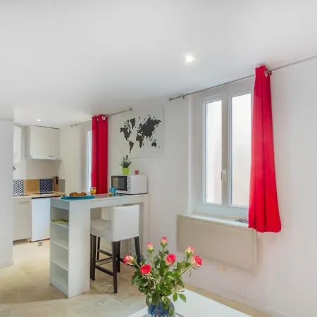 Le Saint Louis Blue Bulldog * Hyères