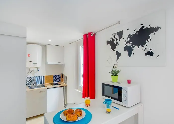 Le Saint Louis Blue Bulldog Apartment Hyeres