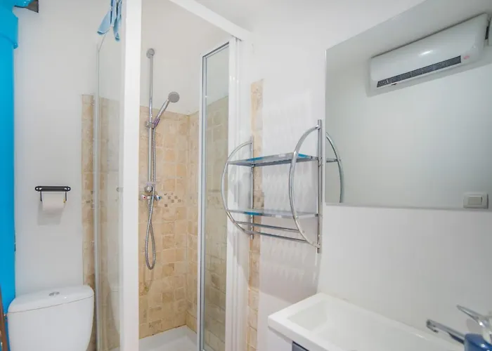 Le Saint Louis Blue Bulldog Hyeres